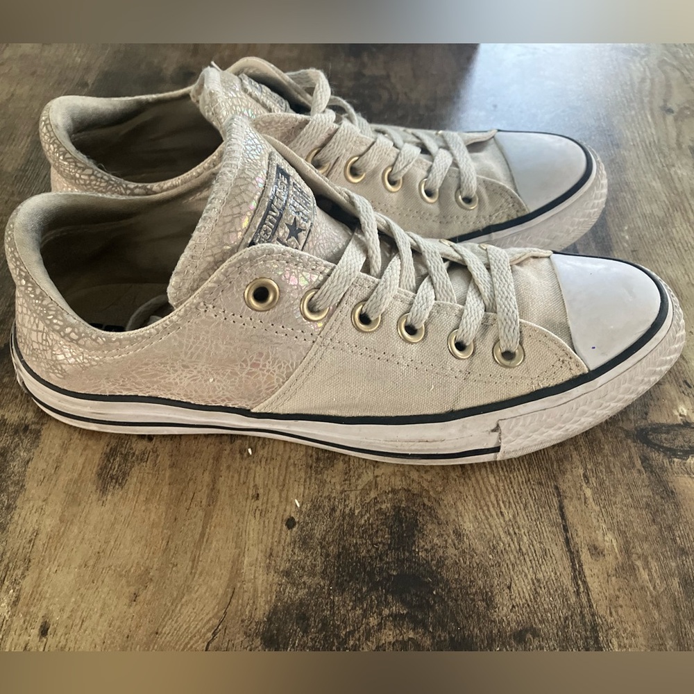 Converse Aurora Borealis Textured Low All Stars Women’s 8